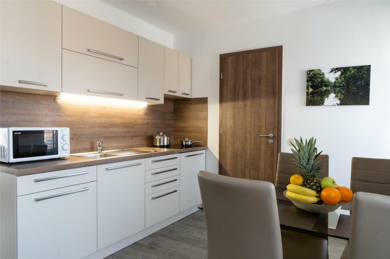 Raba Apartman Sárvár Exteriör bild